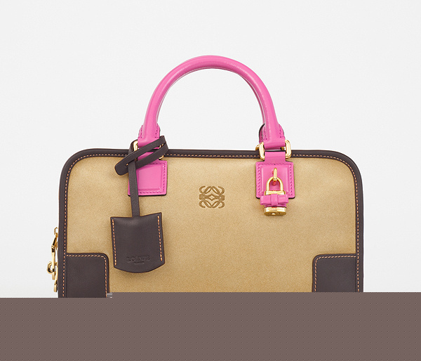 粉色控看過來!Loewe 11春夏手袋系列登場