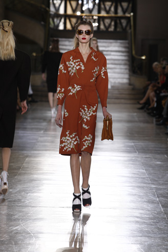 Miu Miu 2011{ď͹AϵŮb
