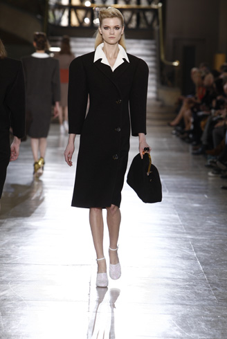 Miu Miu 2011{ď͹AϵŮb
