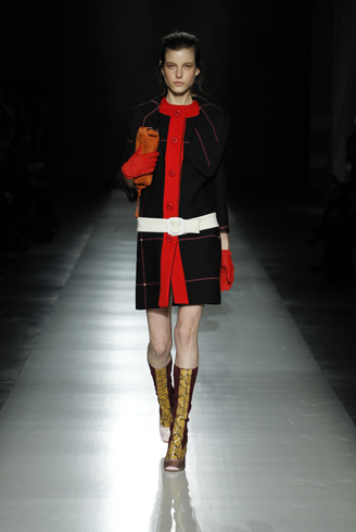 PRADA 2011ĦǹŵϵŮb