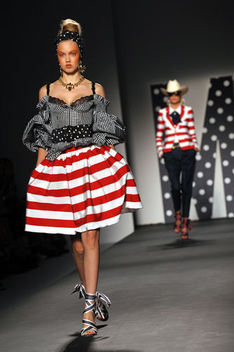 Moschino2011米蘭春夏時裝周
