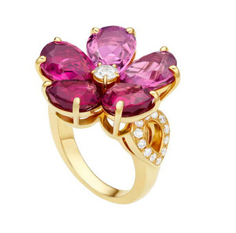 Bvlgari 2011Ʒ錚AʬF