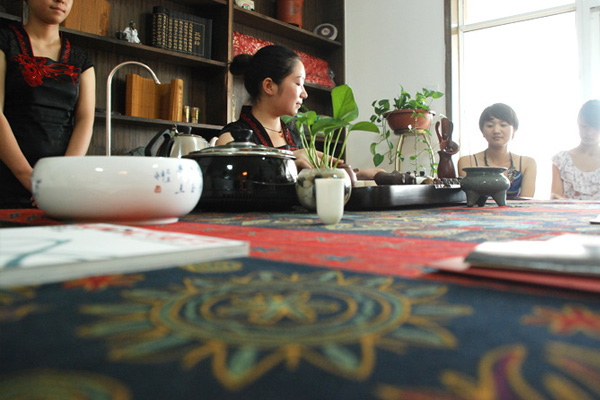 傾城網(wǎng)西安網(wǎng)友茶話會圓滿成功