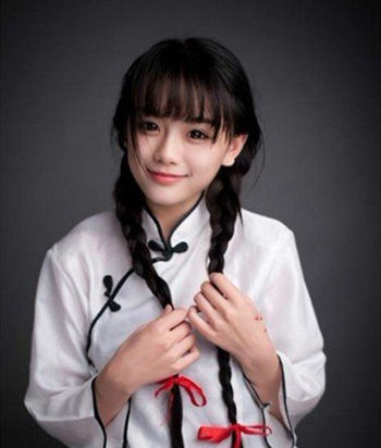 “南笙姑娘”民國(guó)復(fù)古妝萌到爆 成宅男新女神