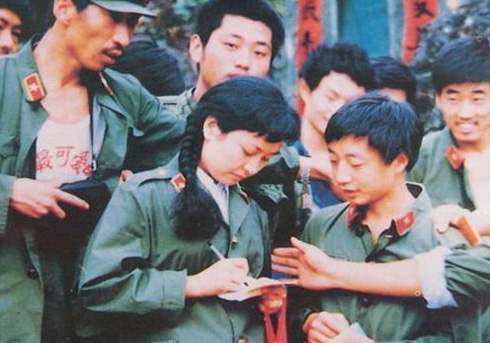 彭麗媛:從“一代歌后”到“第一夫人”