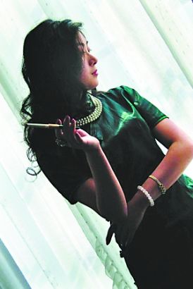 鄧海建:淡定是對(duì)旗袍女生最好的尊重