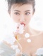 景甜演繹甜美婚紗 純美爛漫優雅似仙女