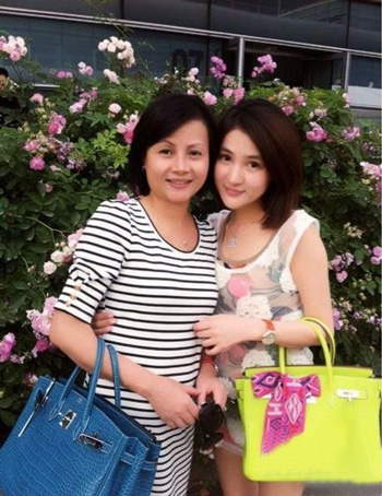 郭美美再炫富豪華慶生 曬限量版拼色愛馬仕再引熱議