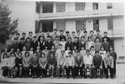 諾獎得主華人妻子:頒獎禮想穿旗袍 丈夫是個大孩子