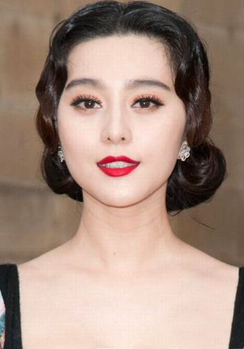 中外女神都愛復古卷發