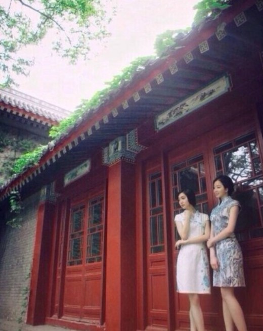 北大美女旗袍照走紅 網友誓要考北大看旗袍美女