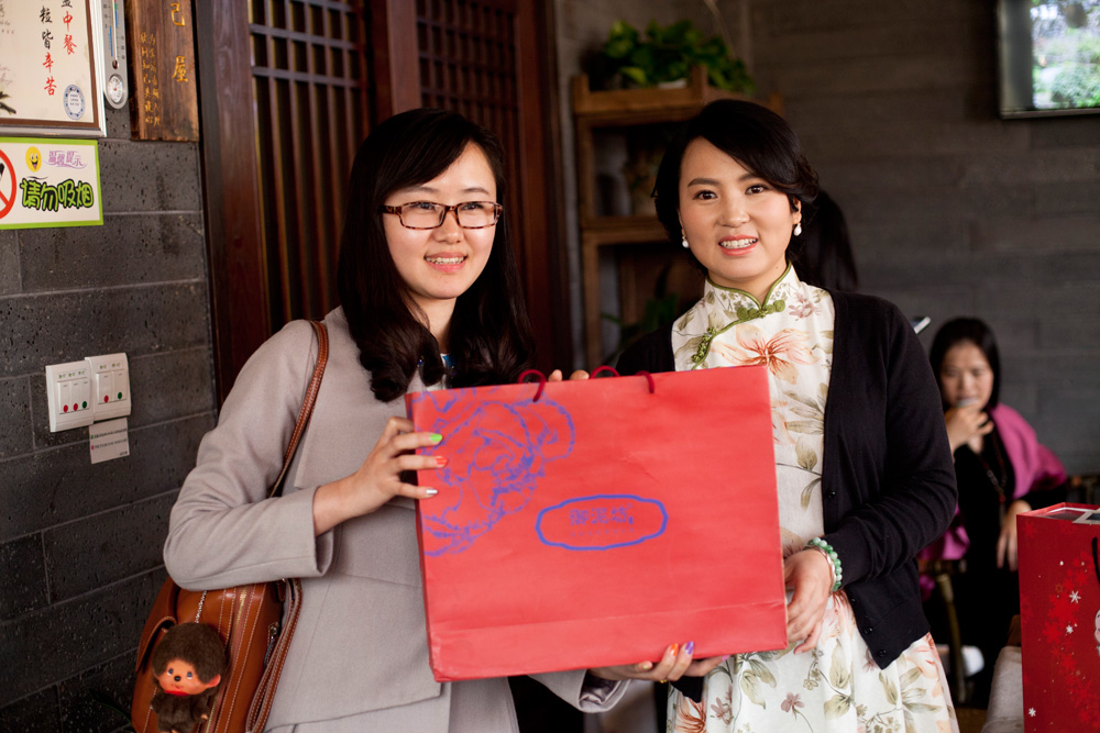 西安38名旗袍愛好者三月話茶歡聚女人節