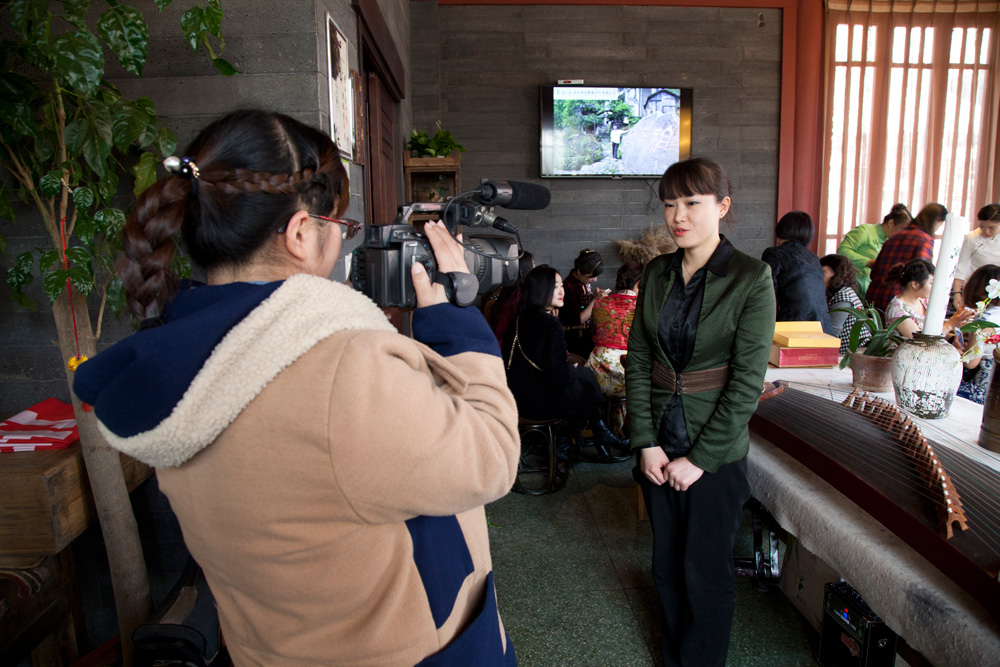 西安38名旗袍愛好者三月話茶歡聚女人節