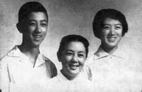 上官云珠女兒憶母親滄桑故事：不盡往事紅塵里